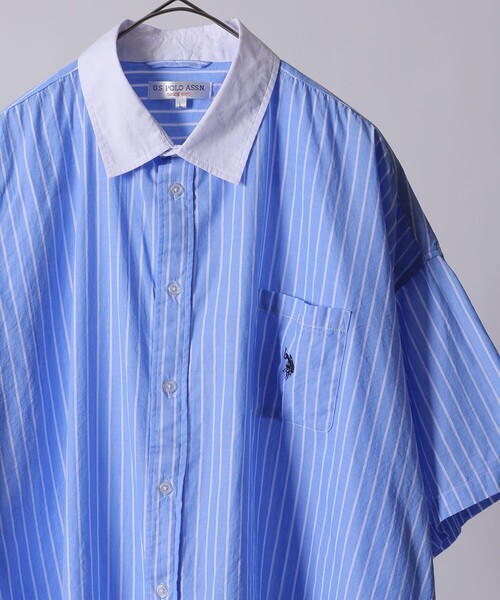 FREAK'S STORE（フリークスストア）の「WEB限定 U.S. POLO ASSN.×FREAK'S STORE/ユーエスポロアッスン 別注 ワンポイント刺繍ロゴ SS レギュラーカラーシャツ（シャツ/ブラウス・メンズ・ベージュ/グレイッシュブルー/ブラック/ブルー系その他/ストライプ/ホワイト・MEDIUM/SMALL/LARGE）」の4枚目の写真