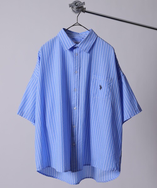 FREAK'S STORE（フリークスストア）の「WEB限定 U.S. POLO ASSN.×FREAK'S STORE/ユーエスポロアッスン 別注 ワンポイント刺繍ロゴ SS レギュラーカラーシャツ（シャツ/ブラウス・メンズ・ベージュ/グレイッシュブルー/ブラック/ブルー系その他/ストライプ/ホワイト・MEDIUM/SMALL/LARGE）」の9枚目の写真