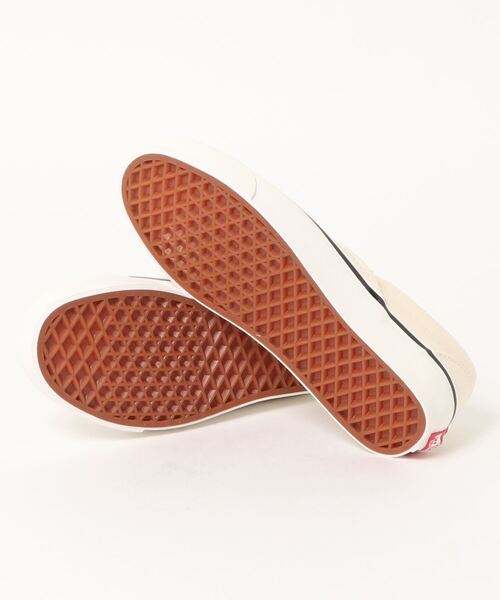 VANS(バンズ)の「VANZ ヴァンズ CLASSIC SLIP-ON 98 DX - VN0A3JEXQWP(スニーカー・レディース・ホワイト・23㎝/24㎝/23.5㎝/24.5㎝)」の7枚目の写真