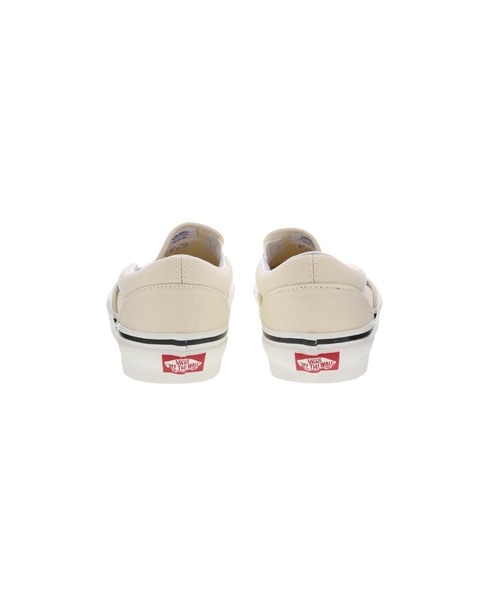 VANS(バンズ)の「VANZ ヴァンズ CLASSIC SLIP-ON 98 DX - VN0A3JEXQWP(スニーカー・レディース・ホワイト・23㎝/24㎝/23.5㎝/24.5㎝)」の3枚目の写真