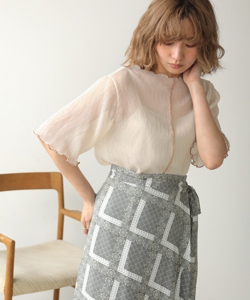 Bab（バブ）の「【WEB限定】キャミソール付シアーメロウ半袖トップス（Tシャツ/カットソー・レディース・ベージュ/オフホワイト/サックスブルー/ピンク・38）」の3枚目の写真