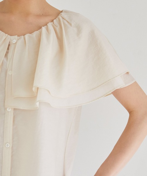 ROPE'（ロペ）の「【洗える】ティアードラッフルブラウス（シャツ/ブラウス・レディース・ベージュ/ネイビー/オフホワイト・38）」の17枚目の写真