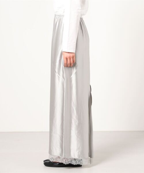 maison margiela メゾンマルジェラ　レーススカート MM6 Maison Margiela（ｴﾑｴﾑｼｯｸｽ ﾒｿﾞﾝ ﾏﾙｼﾞｪﾗ）の「MM6 Maison Margiela