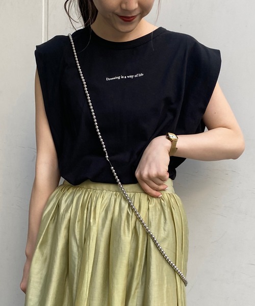 CAPRICIEUX LE'MAGE（カプリシューレマージュ）の「フロントロゴTシャツ（Tシャツ/カットソー・レディース・ホワイト/ブラック/グレイッシュベージュ・FREE）」の11枚目の写真