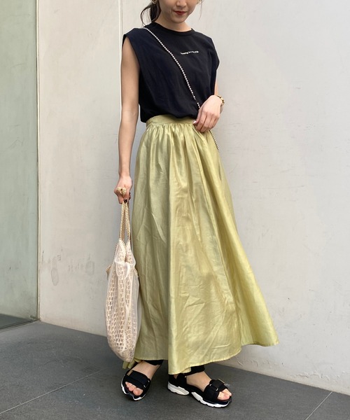 CAPRICIEUX LE'MAGE（カプリシューレマージュ）の「フロントロゴTシャツ（Tシャツ/カットソー・レディース・ホワイト/ブラック/グレイッシュベージュ・FREE）」の15枚目の写真