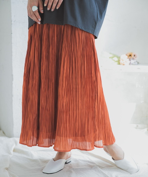 ITEMS URBANRESEARCH(アイテムズ アーバンリサーチ)の「シャイニープリーツスカート(スカート・レディース・ピンクベージュ/チャコールグレー/オレンジ/グレー・FREE)」の15枚目の写真