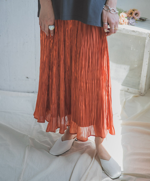 ITEMS URBANRESEARCH(アイテムズ アーバンリサーチ)の「シャイニープリーツスカート(スカート・レディース・ピンクベージュ/チャコールグレー/オレンジ/グレー・FREE)」の16枚目の写真