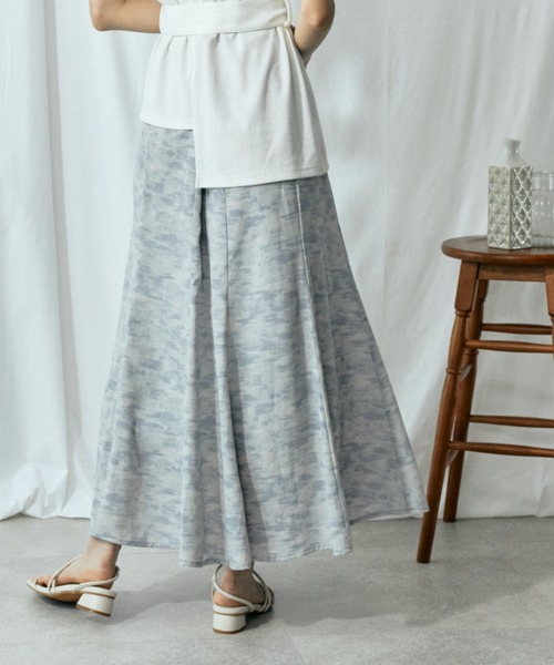 Amourire(アムリール)の「ニュアンス柄フレアSK(スカート・レディース・ベージュ/ブルー・M)」の9枚目の写真