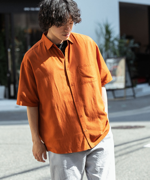 ITEMS URBANRESEARCH（アイテムズ アーバンリサーチ）の「レーヨンリネン 半袖シャツ（シャツ/ブラウス・メンズ・チャコールグレー/オレンジ/ミント/グレー系その他・MEDIUM/LARGE）」の6枚目の写真