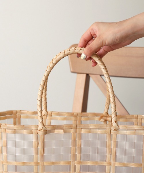 Bab（バブ）の「【WEB限定】ナチュラルクリア編みビッグバッグ（かごバッグ・レディース・ベージュ・ONESIZE）」の8枚目の写真