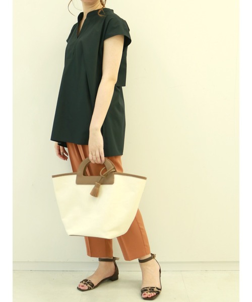 Te chichi（テチチ）の「ブロードバックフリルスキッパーブラウス（シャツ/ブラウス・レディース・ベージュ/ブラウン/ブラック・ﾌﾘ-）」の16枚目の写真