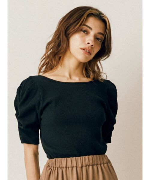 EVRIS(エヴリス)の「パフスリーブリブトップス(Tシャツ/カットソー・レディース・ブラウン/ブラック/アイボリー・FREE)」の3枚目の写真