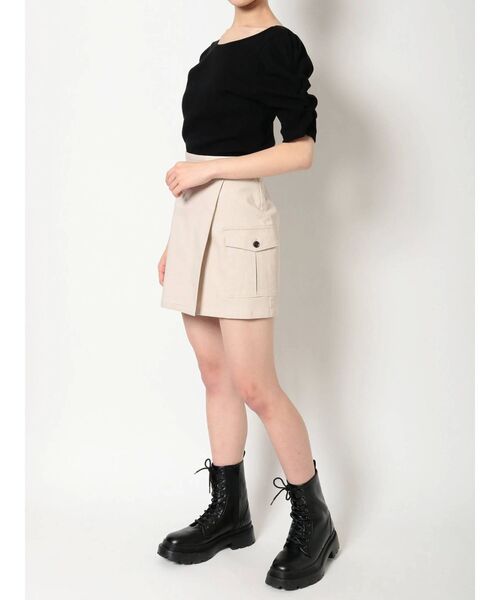 EVRIS(エヴリス)の「パフスリーブリブトップス(Tシャツ/カットソー・レディース・ブラウン/ブラック/アイボリー・FREE)」の5枚目の写真