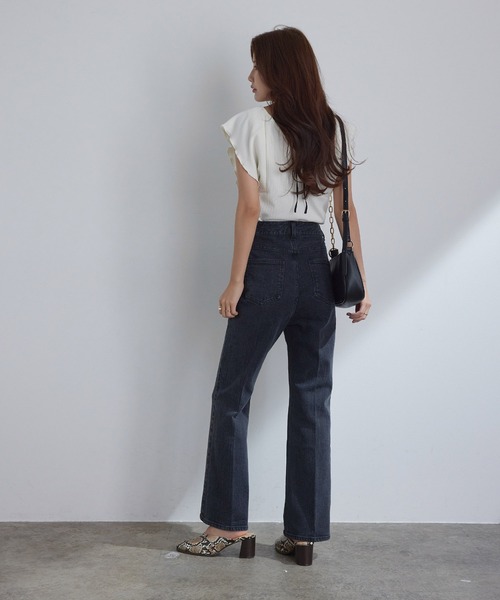 vis-`a-vis(ビサビ)の「【WEB限定】ストレッチ&美シルエット。デニムフレアパンツ(デニムパンツ・レディース・ブラック/ブルー系その他4・SS/S/M/L)」の15枚目の写真