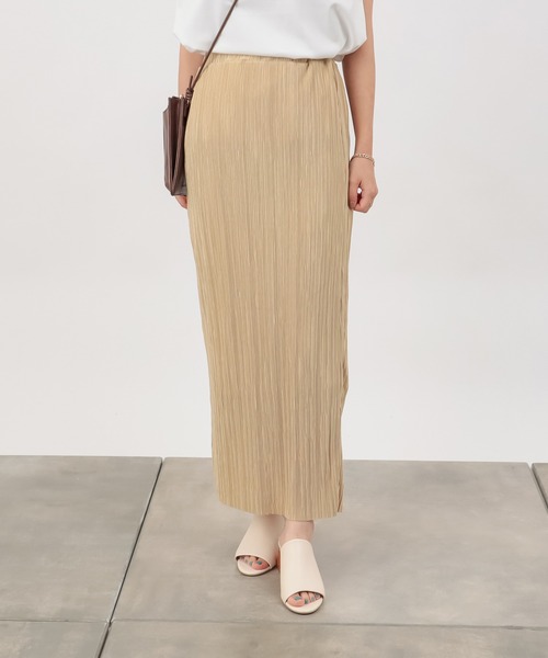 COLONY 2139(コロニートゥーワンスリーナイン)の「サテンミニプリーツロングスカート(スカート・レディース・ブラック/イエロー/ブルー/アイボリー/グレイッシュベージュ・FREE)」の14枚目の写真