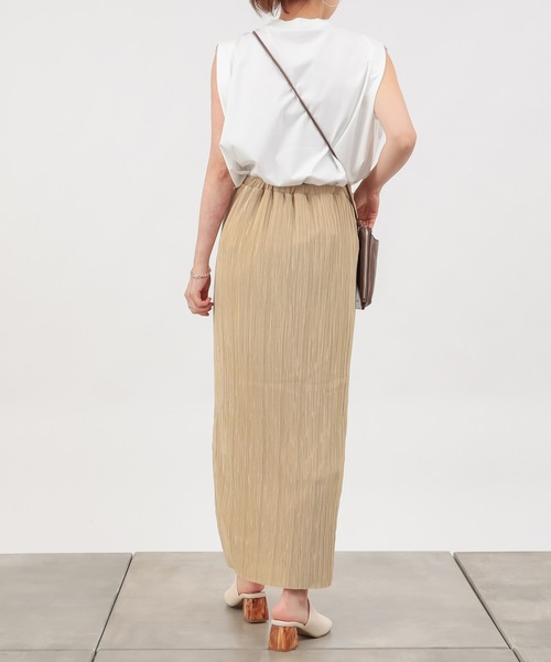 COLONY 2139(コロニートゥーワンスリーナイン)の「サテンミニプリーツロングスカート(スカート・レディース・ブラック/イエロー/ブルー/アイボリー/グレイッシュベージュ・FREE)」の20枚目の写真