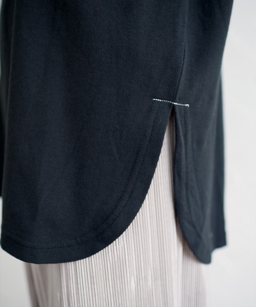 KANGOL EXTRA COMFORT（カンゴールエクストラコンフォート）の「バイカラー(配色)ステッチ オーバーサイズ ラウンドヘムロンT（チュニック・レディース・ブラック/ブルーグレー/モカ/ライトベージュ・LL/M/L）」の8枚目の写真