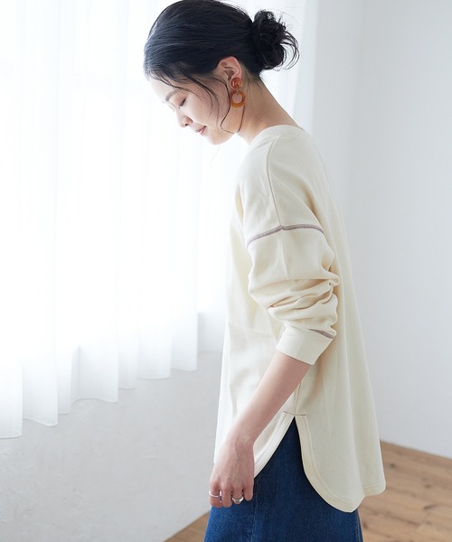 KANGOL EXTRA COMFORT（カンゴールエクストラコンフォート）の「バイカラー(配色)ステッチ オーバーサイズ ラウンドヘムロンT（チュニック・レディース・ブラック/ブルーグレー/モカ/ライトベージュ・LL/M/L）」の21枚目の写真