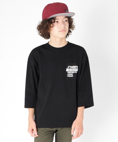 GLAZOS（グラソス）の「タフ天竺・ドロップショルダーポケットプリント7分袖Tシャツ（Tシャツ/カットソー・キッズ・ホワイト/ブラック/グレー/ブルー・130cm/140cm/150cm/160cm/170cm）」の2枚目の写真