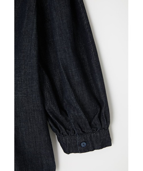 MOUSSY(マウジー)の「BIG COLLAR DENIM ブラウス(シャツ/ブラウス・レディース・ワンウォッシュ/ホワイト・1/2)」の11枚目の写真