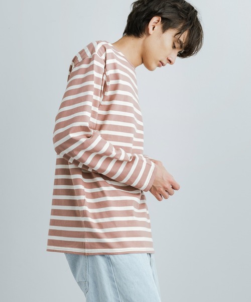 Rocky Monroe（ロッキーモンロー）の「バスクボーダー / 無地 ボートネックロングTシャツ（Tシャツ/カットソー・メンズ・ベージュ×ブラック/ブラウン系/ネイビー×ホワイト/ホワイト/ブラック/ホワイト×ブルー/ホワイト×ブラック/ホワイト×ピンク・M/L/XL）」の17枚目の写真