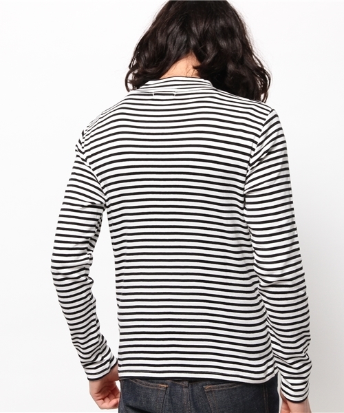 WEGO（ウィゴー）の「WEGO/フライスハイネックTシャツ（Tシャツ/カットソー・メンズ・ホワイト/ホワイト系その他/ネイビー・LARGE/MEDIUM）」の6枚目の写真