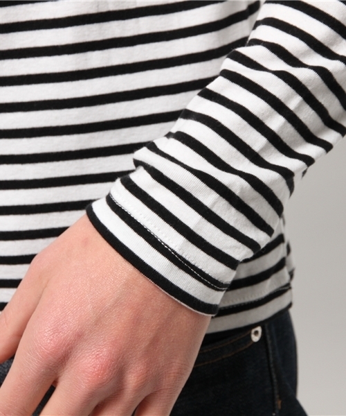 WEGO（ウィゴー）の「WEGO/フライスハイネックTシャツ（Tシャツ/カットソー・メンズ・ホワイト/ホワイト系その他/ネイビー・LARGE/MEDIUM）」の8枚目の写真