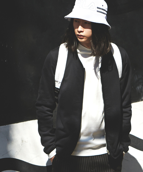 WEGO（ウィゴー）の「WEGO/フライスハイネックTシャツ（Tシャツ/カットソー・メンズ・ホワイト/ホワイト系その他/ネイビー・LARGE/MEDIUM）」の16枚目の写真