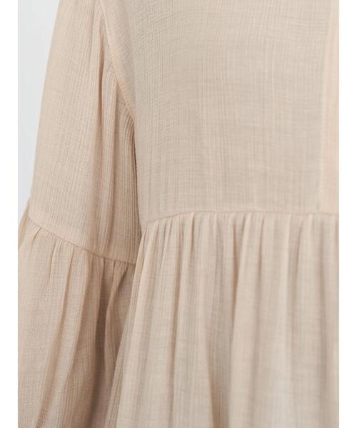 earth music&ecology（アースミュージックアンドエコロジー）の「シアークレープティアードチュニック ＊（チュニック・レディース・ブラック/ベージュ/ピンクベージュ・FREE）」の10枚目の写真