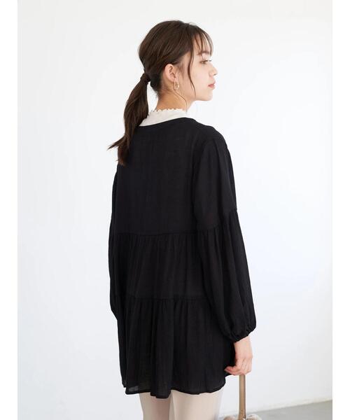 earth music&ecology（アースミュージックアンドエコロジー）の「シアークレープティアードチュニック ＊（チュニック・レディース・ブラック/ベージュ/ピンクベージュ・FREE）」の21枚目の写真