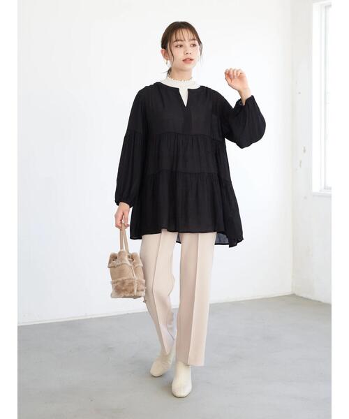 earth music&ecology（アースミュージックアンドエコロジー）の「シアークレープティアードチュニック ＊（チュニック・レディース・ブラック/ベージュ/ピンクベージュ・FREE）」の22枚目の写真