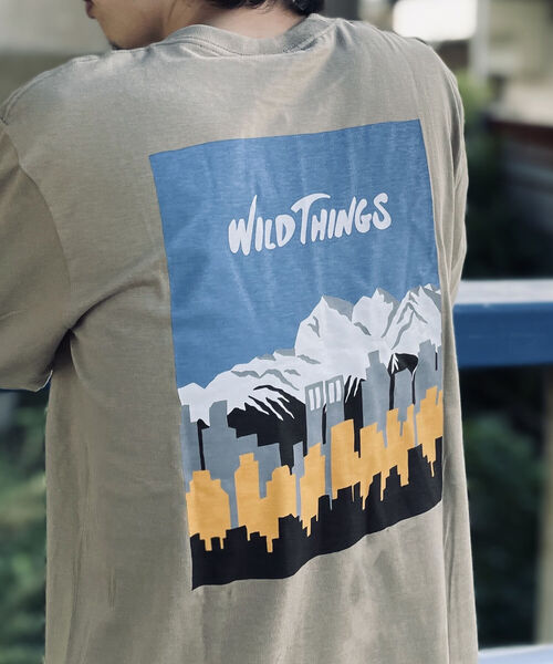 WILD THINGS（ワイルドシングス）の「【WILDTHINGS/ワイルドシングス】別注 URBAN OUTDOOR ロングスリーブTシャツ（Tシャツ/カットソー・メンズ・ホワイト/ブラック/ベージュ・MEDIUM/LARGE）」の19枚目の写真