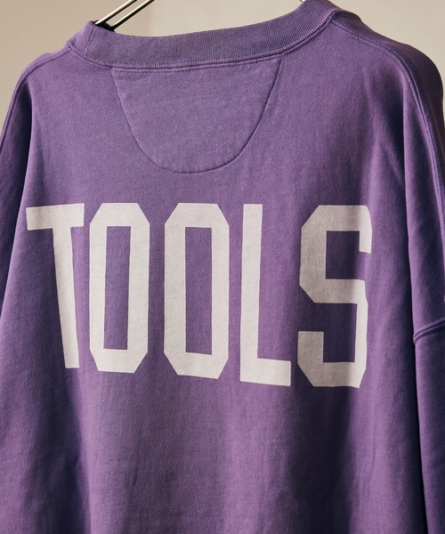 GOOD DAYS SUPPLY(グッドデイズサプライ)の「【GOOD DAYS SUPPLY/グッドデイズサプライ】 PRINT SWEAT/カレッジロゴ(スウェット・メンズ・パープル/ネイビー/オレンジ/グリーン・MEDIUM/LARGE)」の4枚目の写真
