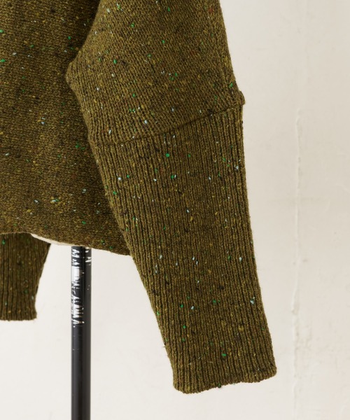 BEARDSLEY（ビアズリー）の「ショート丈で腰回りがもたつかないネップハイネックニット（ニット/セーター・レディース・グリーン/オレンジ・FREE）」の9枚目の写真