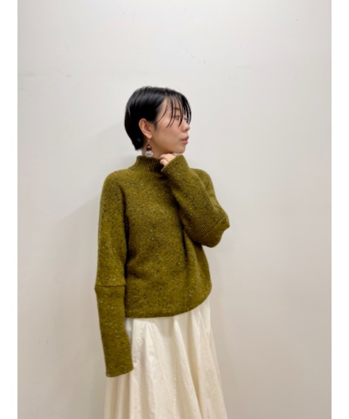 BEARDSLEY（ビアズリー）の「ショート丈で腰回りがもたつかないネップハイネックニット（ニット/セーター・レディース・グリーン/オレンジ・FREE）」の19枚目の写真
