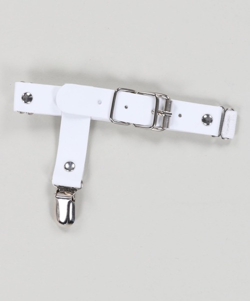 SPINNS(スピンズ)の「合皮レッグベルト(ベルト・レディース・ブラック系1/ブラック系2/ブラック系3/ブラック系4/ブラック系5/ブラック系6/ブラック系7/ホワイト系1/ブルー系1・ONESIZE)」の2枚目の写真