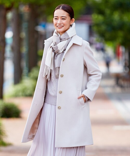 J.PRESS Ladies(J.プレス レディス)の「スーパー110S ショートビーバー ステンカラー コート(ステンカラーコート・レディース・ブラック系/グレー系/ベージュ系・XS)」の3枚目の写真