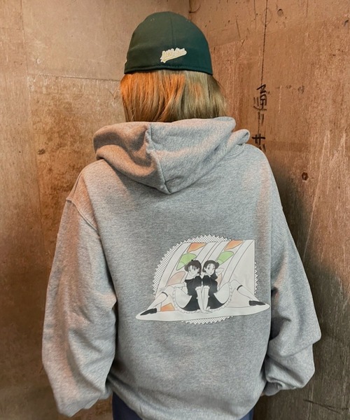 FRUIT OF THE LOOM（フルーツオブザルーム）の「【ROOPTOKYO限定】FRUIT OF THE LOOM/フルーツオブザルーム×火曜び 描き下ろしイラスト パーカー（パーカー・レディース・ホワイト/ブラック/グレー・XL/M/L）」の3枚目の写真