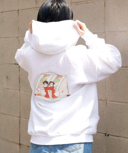 FRUIT OF THE LOOM（フルーツオブザルーム）の「【ROOPTOKYO限定】FRUIT OF THE LOOM/フルーツオブザルーム×火曜び 描き下ろしイラスト パーカー（パーカー・レディース・ホワイト/ブラック/グレー・XL/M/L）」の2枚目の写真