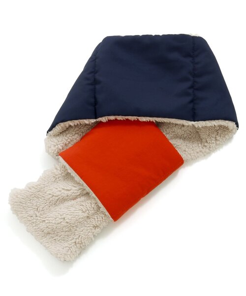 BREEZE(ブリーズ)の「キルトマフラー_リバーシブル(マフラー・キッズ・カモフラージュ/ネイビー/ベージュ・SMALL/MEDIUM)」の9枚目の写真