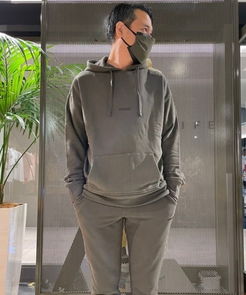 HYDROGEN(ハイドロゲン)の「《ANTONIA×HYDROGEN》フーディー / HOODIE(パーカー・メンズ・ホワイト/イエロー/グレー/ピンク/ベージュ/カーキ/ネイビー/ブラウン・LARGE/X-LARGE/SMALL/XX-LARGE/MEDIUM/X-SMALL)」の11枚目の写真