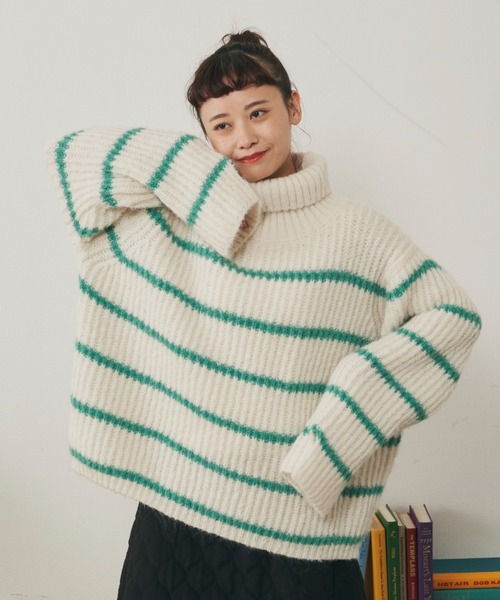 MERLOT（メルロー）の「パネルボーダーBIGニット（ニット/セーター・レディース・ネイビー/ブルー/ナチュラル・FREE）」の15枚目の写真