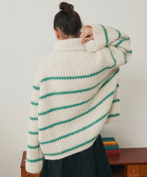 MERLOT（メルロー）の「パネルボーダーBIGニット（ニット/セーター・レディース・ネイビー/ブルー/ナチュラル・FREE）」の19枚目の写真