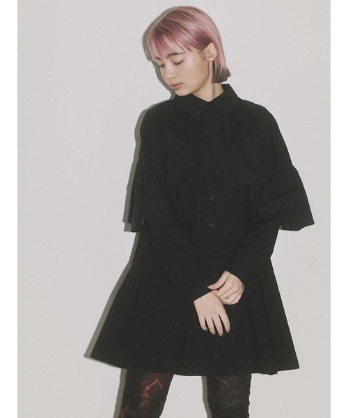 merry jenny（メリージェニー）の「ケープシャツワンピース（ワンピース・レディース・オフホワイト/ブラック/グリーン・FREE）」の2枚目の写真