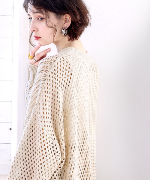 classicalelf（クラシカルエルフ）の「重ね着が決まる、ざっくり華奢感映え。パターン切替メッシュニット（ニット/セーター・レディース・ベージュ/モカ/ライトベージュ・MEDIUM/LARGE/X-LARGE）」の12枚目の写真