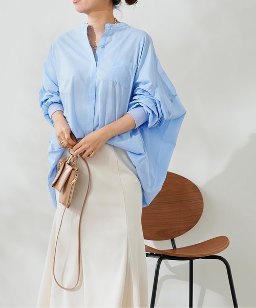 DouDou（ドゥドゥ）の「袖リブバックギャザーシャツ（シャツ/ブラウス・レディース・スカイブルー/ホワイト/ネイビー・FREE）」の2枚目の写真