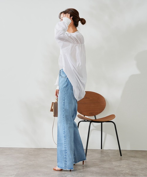 DouDou（ドゥドゥ）の「袖リブバックギャザーシャツ（シャツ/ブラウス・レディース・スカイブルー/ホワイト/ネイビー・FREE）」の6枚目の写真