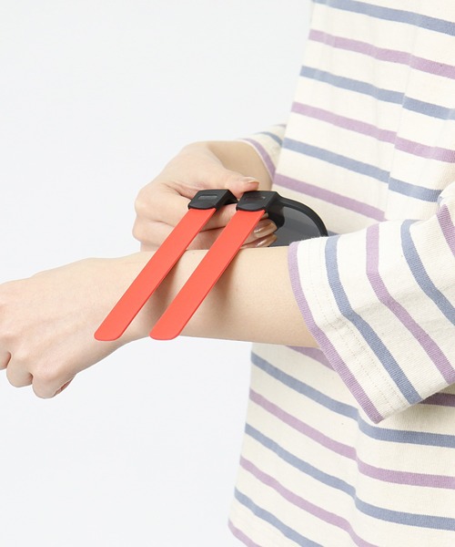 salle de bal(サルデバル)の「kateva / カテバ アウトドア スポーツに! カテバプラス 偏光レンズ スナップバンド折りたたみサングラス Kateva band sun PDI(サングラス・レディース・ホワイト/ブラック/レッド・FREE)」の12枚目の写真