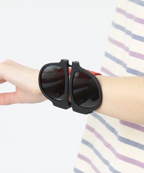 salle de bal(サルデバル)の「kateva / カテバ アウトドア スポーツに! カテバプラス 偏光レンズ スナップバンド折りたたみサングラス Kateva band sun PDI(サングラス・レディース・ホワイト/ブラック/レッド・FREE)」の14枚目の写真