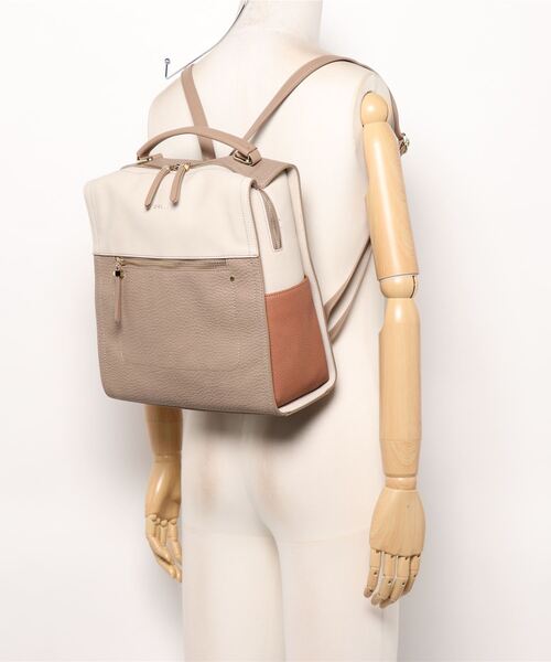 FIORELLI(フィオレッリ)の「(FIORELLI)バックパック(バックパック/リュック・レディース・ブラック/ベージュ・FREE)」の4枚目の写真